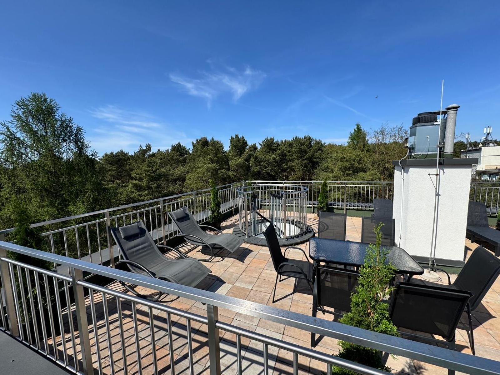 Family Sauna Teznia Apartments: Luxurious Forest Retreat With Scenic Views Apartment Kielce